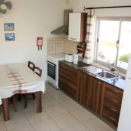 Fiesta Apartment Seaview Mellieha Exterior photo